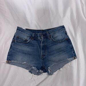 Levi’s denim shorts